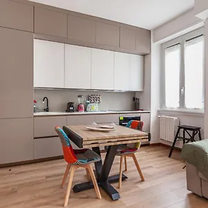https://easylife-incantevole-abitazione-in-centrale.it-lombardy.com